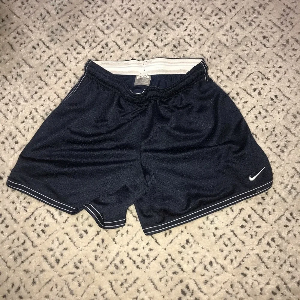 Nike Youth Elastic Waist Mesh Shorts L (14)